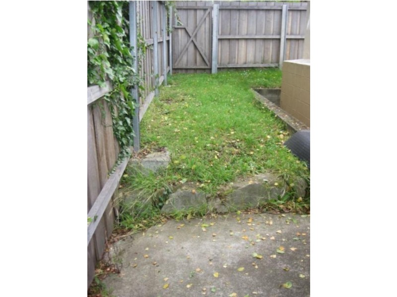 2/23 STOKE STREET, New Town TAS 7008