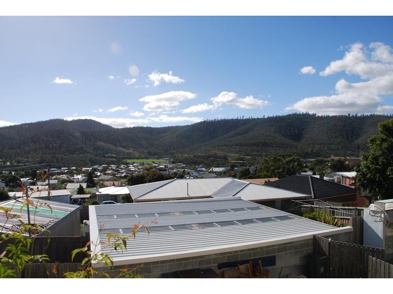 5 Derinya Street, Mornington TAS 7018