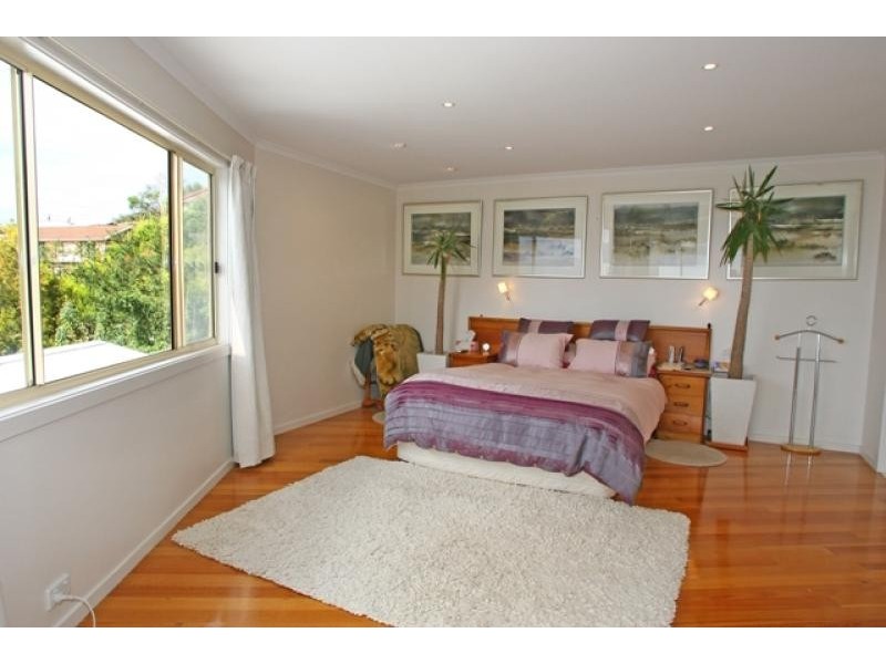 Unit 1/14 Capri Drive, Sandy Bay TAS 7005