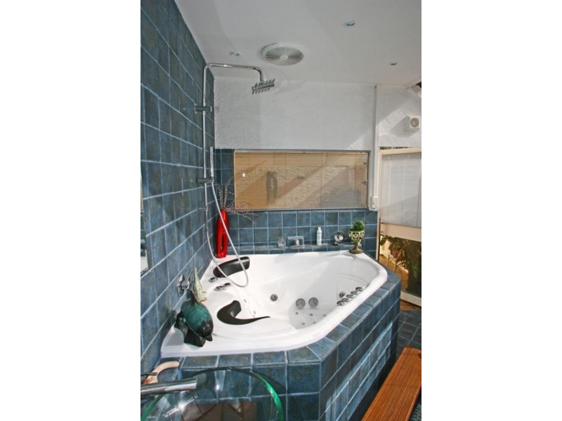 Unit 1/14 Capri Drive, Sandy Bay TAS 7005