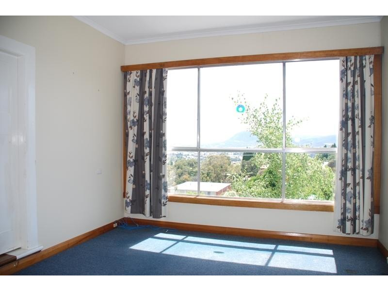 14 Gordon Avenue, Mount Stuart TAS 7000