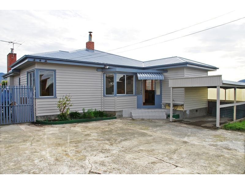 1 EASTON AVENUE, West Moonah TAS 7009