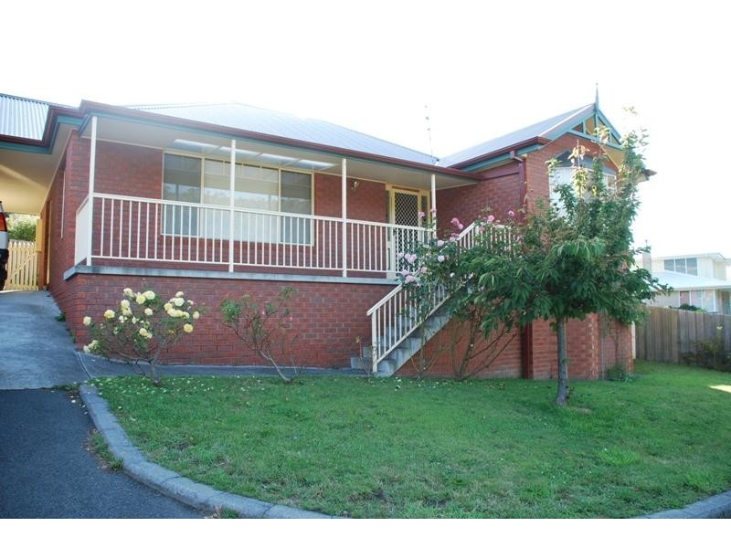 2/83 a Clinton Road, Geilston Bay TAS 7015