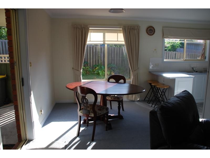 2/83 a Clinton Road, Geilston Bay TAS 7015