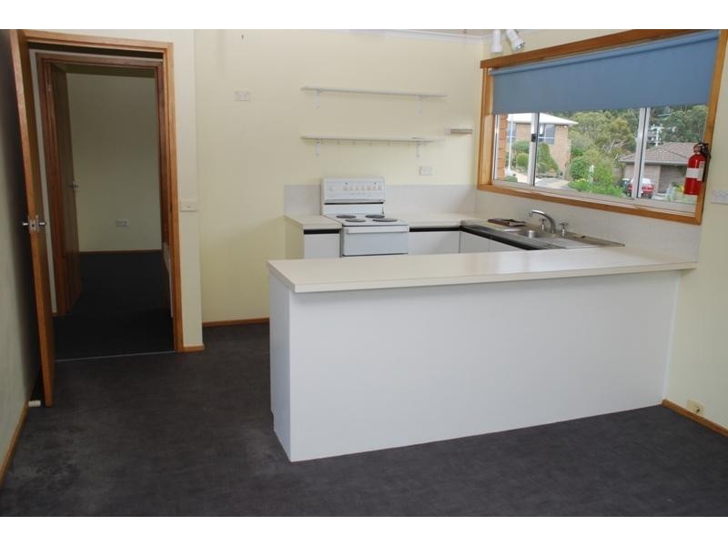 7 Lighton Way, Lenah Valley TAS 7008