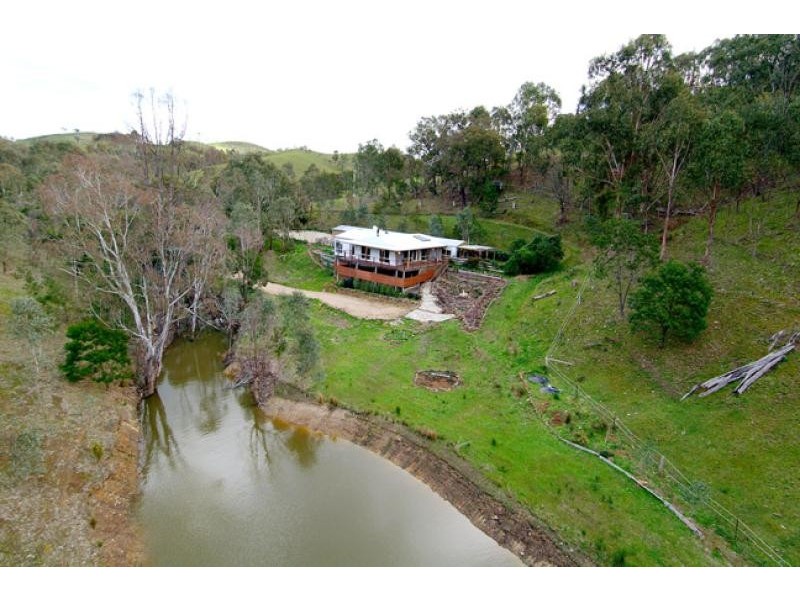 525 Davis Road, Broadford VIC 3658
