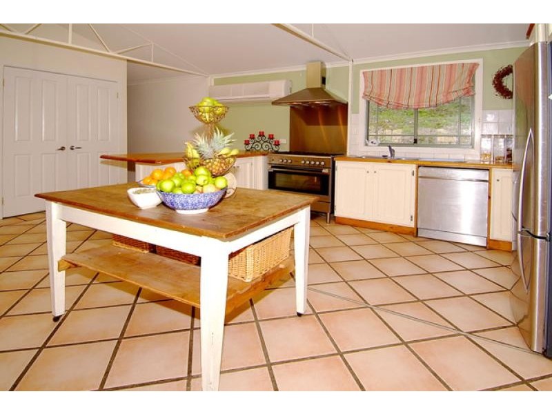 525 Davis Road, Broadford VIC 3658