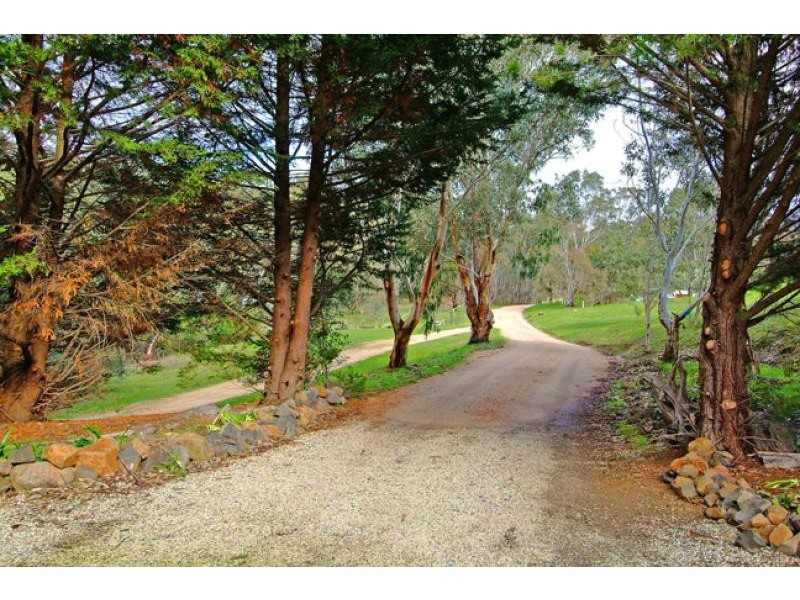 525 Davis Road, Broadford VIC 3658