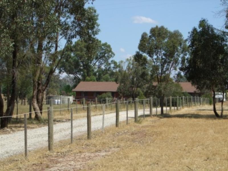 360 KOBYBOYN ROAD, Seymour VIC 3660