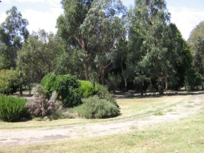 45 MELROSE DRIVE, Kilmore VIC 3764