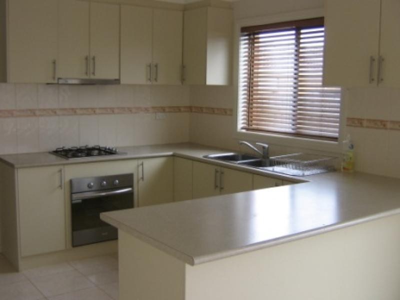 4 PAMELA COURT, Wallan VIC 3756