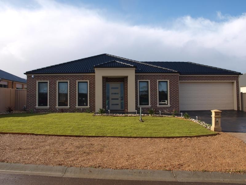 21 Wattlebird Way, Kilmore VIC 3764