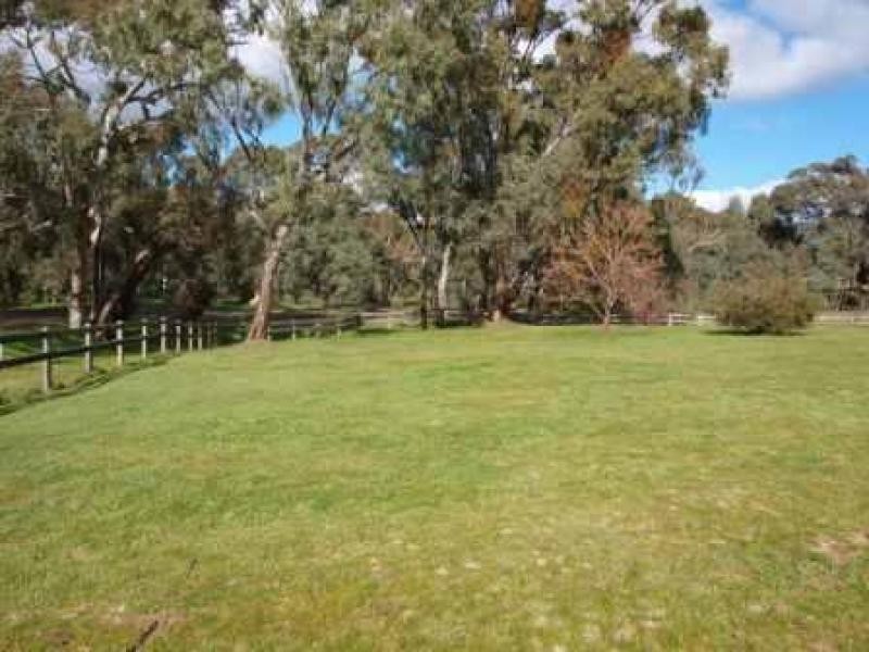 21 Bridge Street, Pyalong VIC 3521