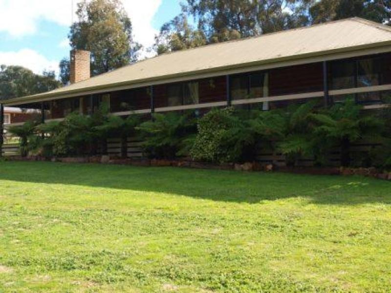 21 Bridge Street, Pyalong VIC 3521
