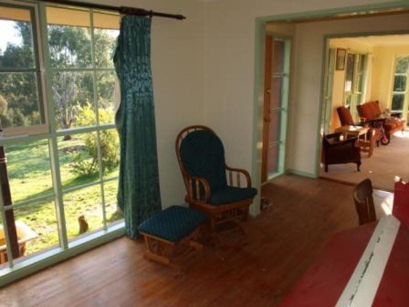 15 WALLIS ROAD, Broadford VIC 3658
