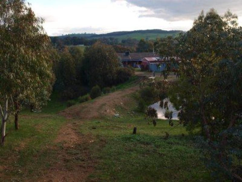 15 WALLIS ROAD, Broadford VIC 3658