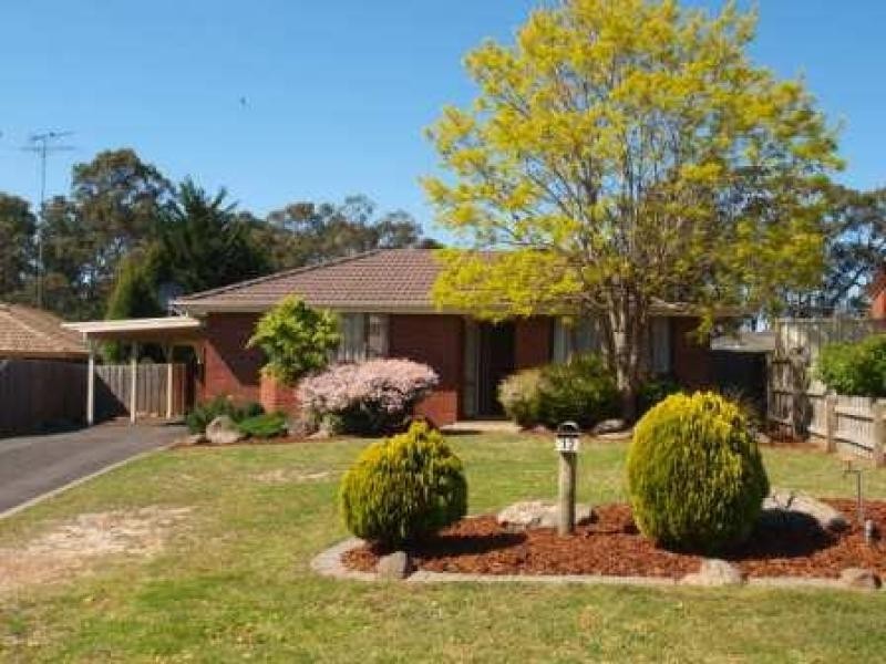 12 Horace Court, Broadford VIC 3658