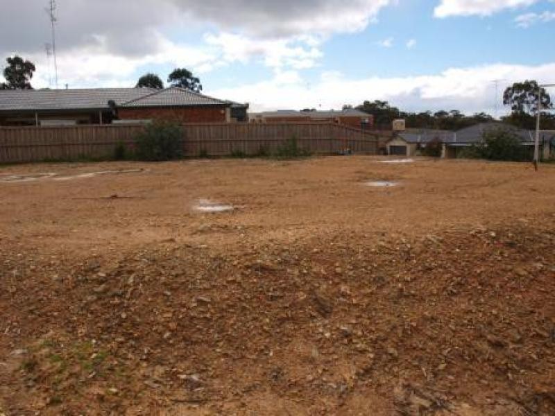 18 Lakeview Drive, Broadford VIC 3658