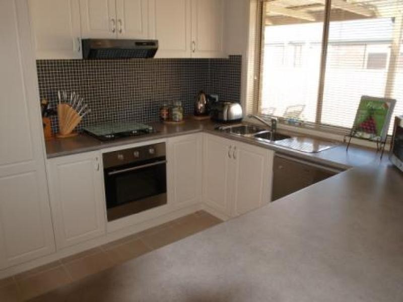 28 Chrystobel Way, Kilmore VIC 3764