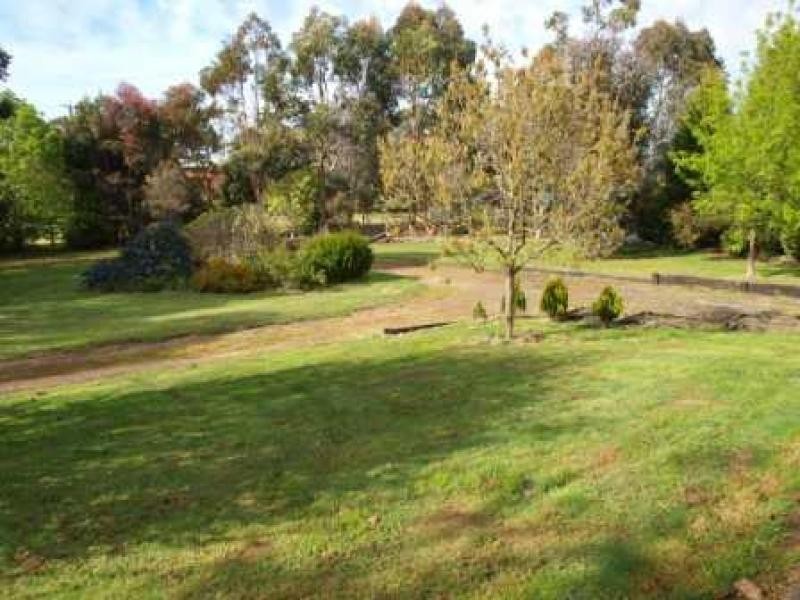 45 Melrose Drive, Kilmore VIC 3764