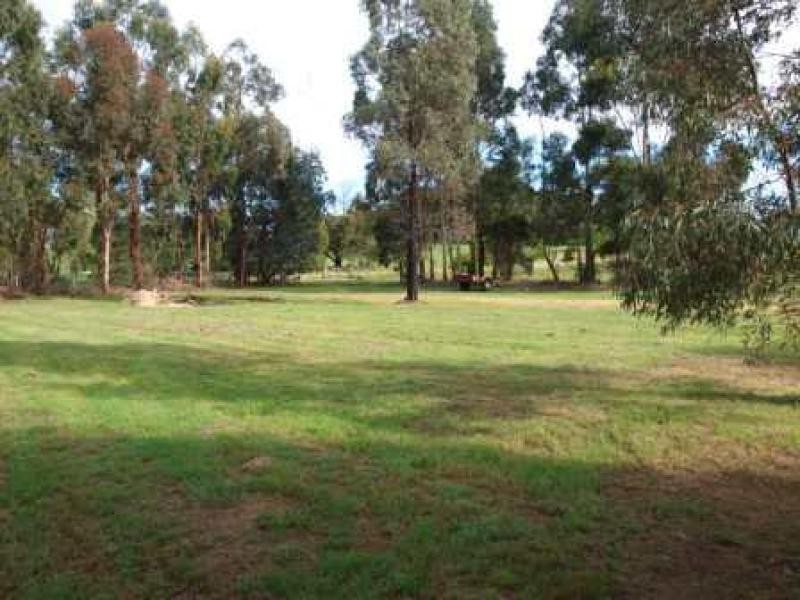 45 Melrose Drive, Kilmore VIC 3764