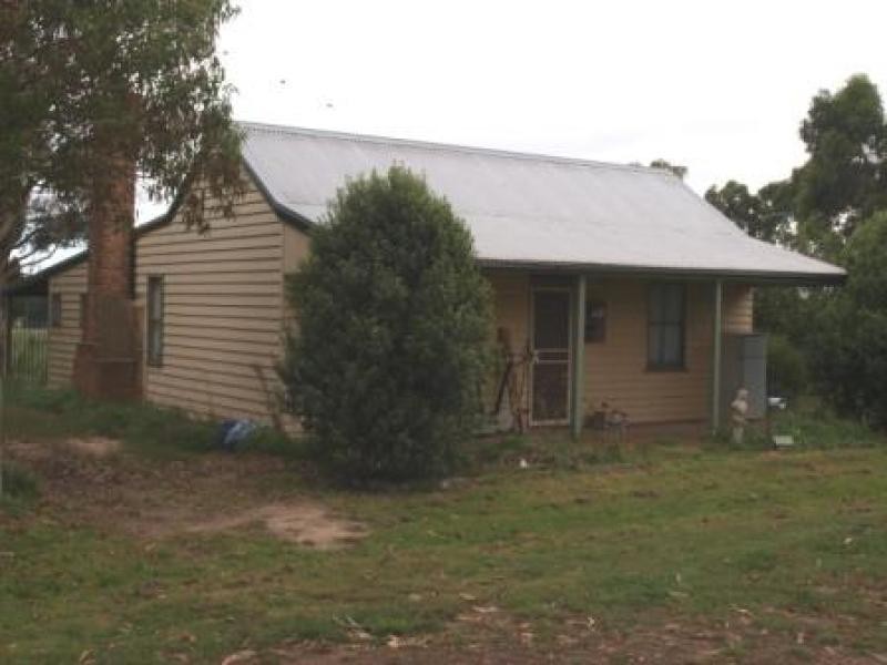 24 Noel Street, Lancefield VIC 3435