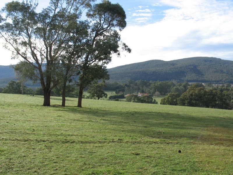 325 LITTLE YARRA ROAD, Yarra Junction VIC 3797