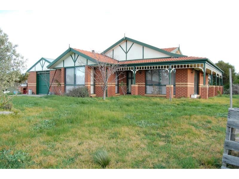 110 PALMER ROAD,, Sunbury VIC 3429