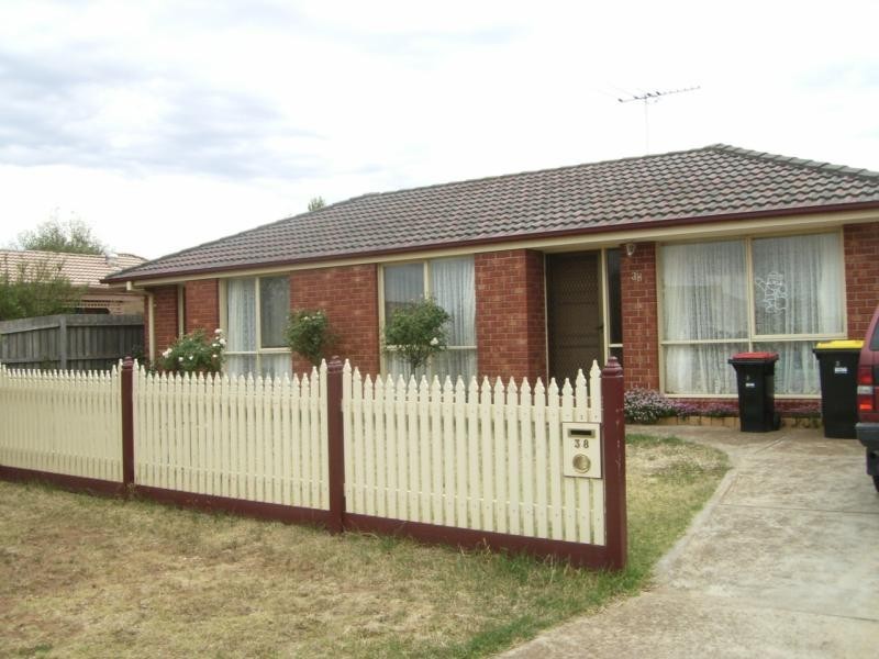 38 WALSINGHAM CRESCENT, Melton VIC 3337