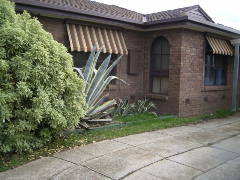 56 BARRIES ROAD, Melton VIC 3337