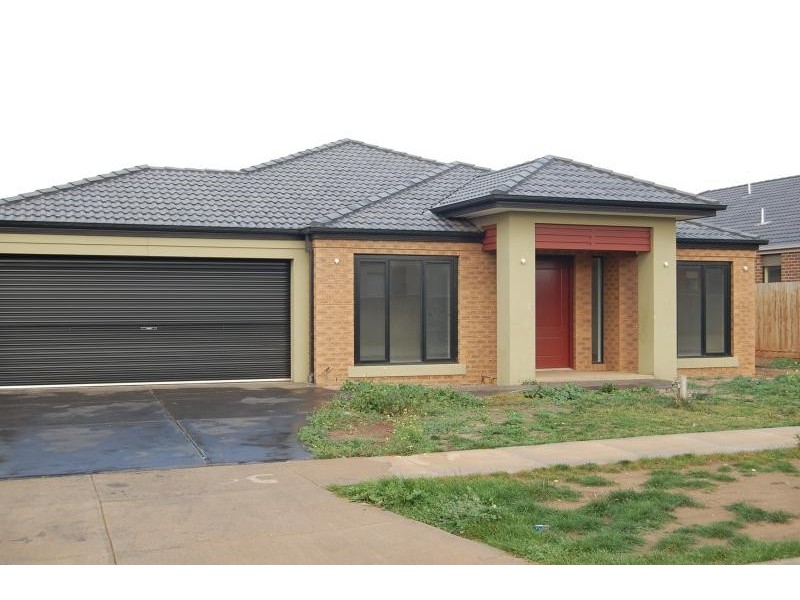7 SKIPTON STREET, Kurunjang VIC 3337