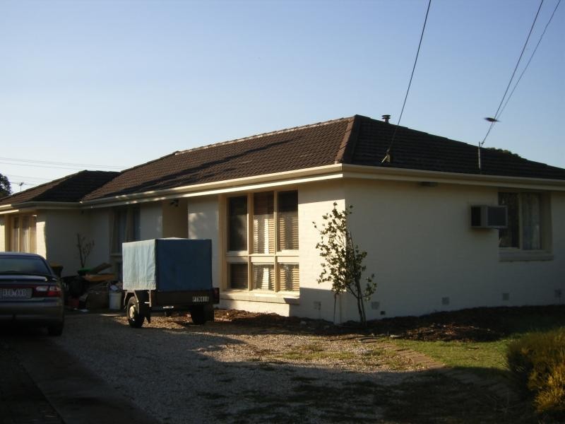 10 WATSON COURT, Melton VIC 3337