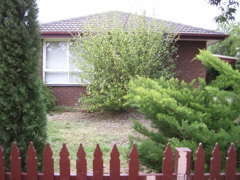 3 WENTWORTH ROAD, Melton South VIC 3338