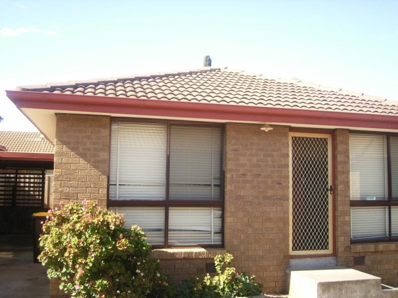UNIT 5/7 RAYMOND STREET, Melton South VIC 3338