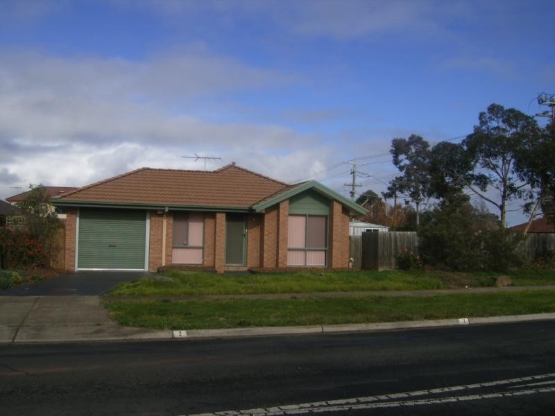 2 Fraser Street, Melton South VIC 3338