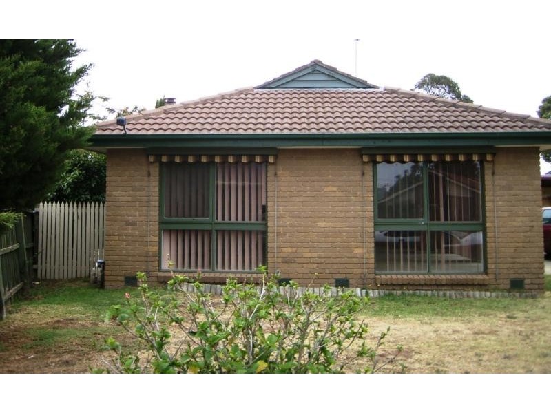 77 Bernard Drive, Melton South VIC 3338