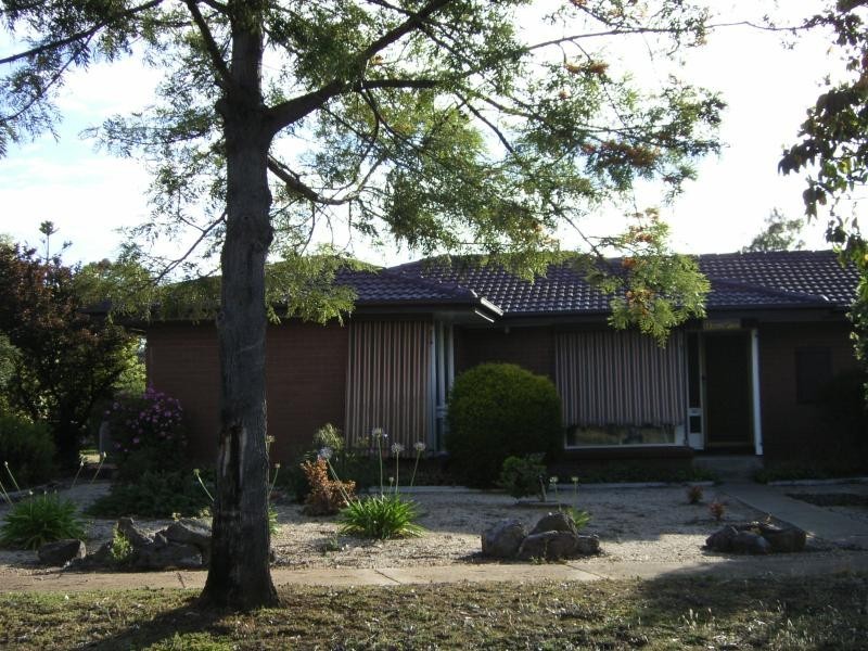 6 Kashmir Place, Melton VIC 3337