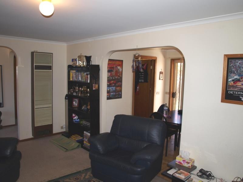 Unit 3/27-33 Kurrajong Crescent, Melton VIC 3337