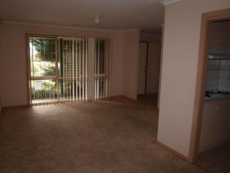 4 Parkway, Melton West VIC 3337