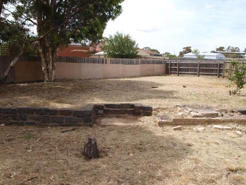 10 Kyora Court, Melton VIC 3337