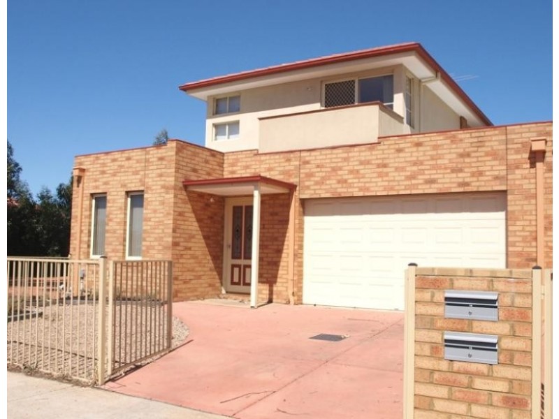 Unit 15/45 Palmerston Street, Melton VIC 3337