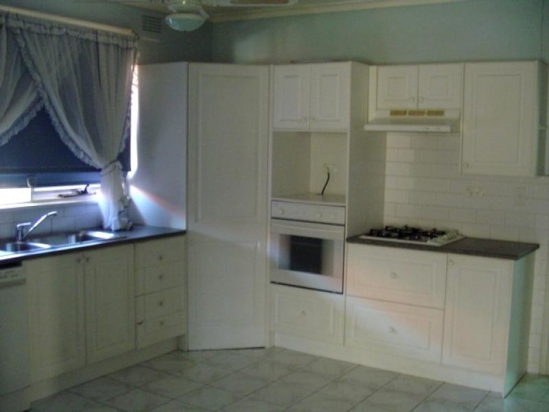 59 O’Neills Rd, Melton VIC 3337