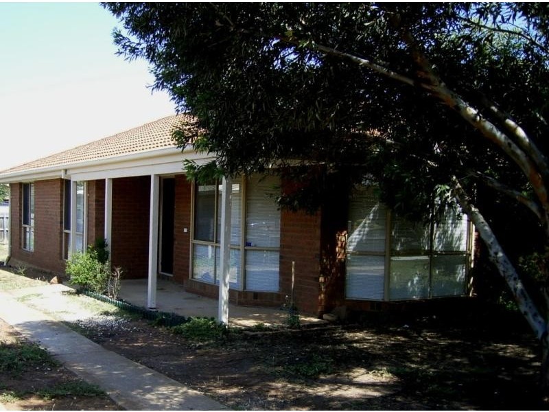 47 KURUNJANG DRIVE, Melton VIC 3337