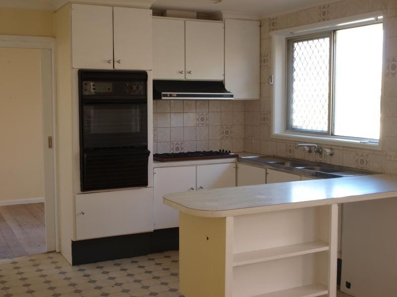 23 Linlithgow Way, Melton VIC 3337