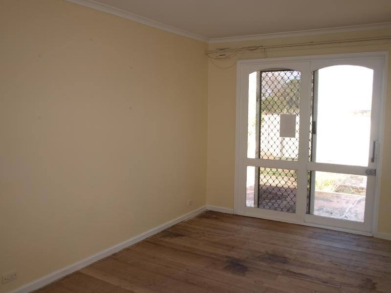 23 Linlithgow Way, Melton VIC 3337