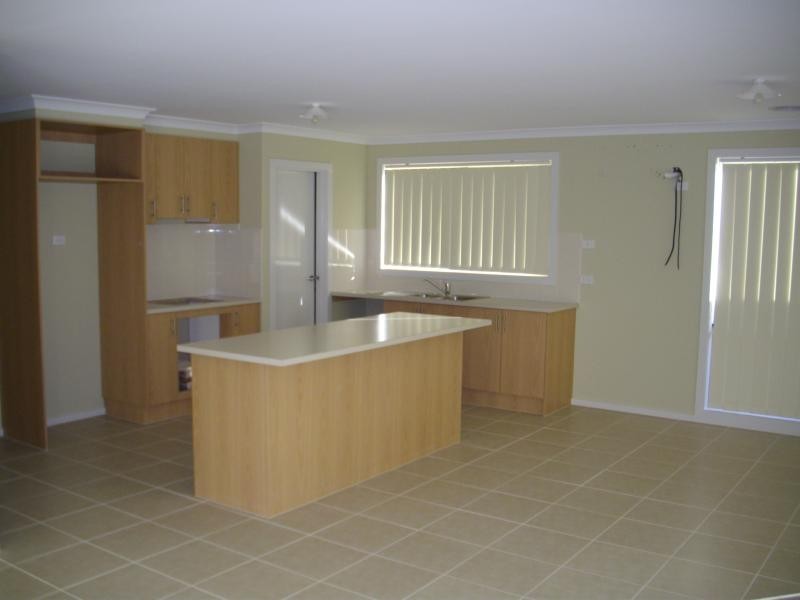 19 Boulderwood Court, Melton VIC 3337