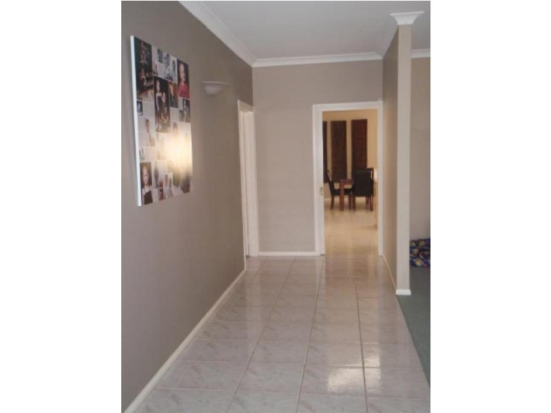 9 Deanswood Place, Brookfield VIC 3338