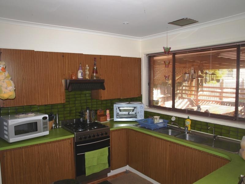 28 Brennan Street, Melton VIC 3337