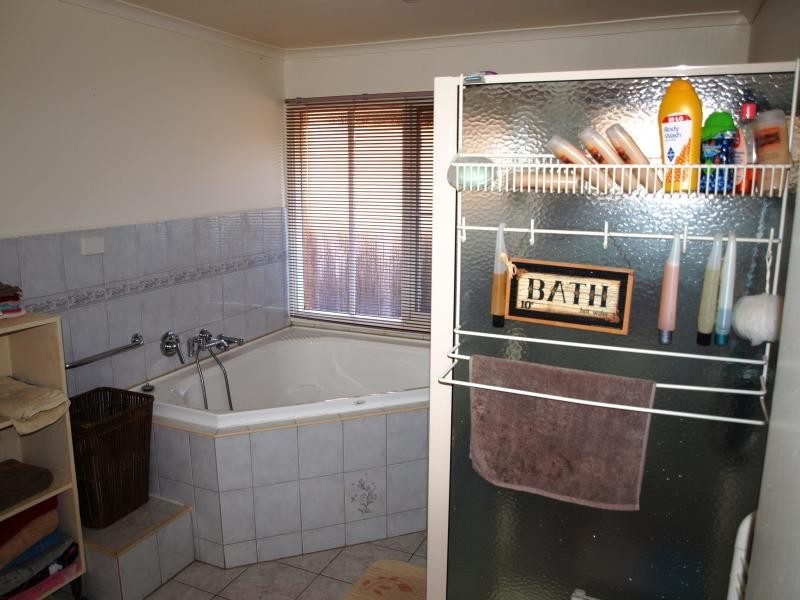 28 Brennan Street, Melton VIC 3337