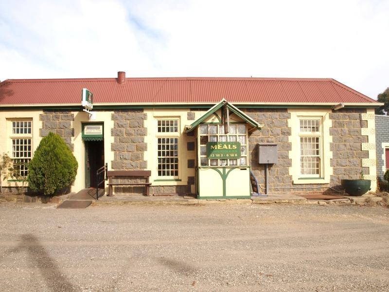 17 Main Street, Myrniong VIC 3341 the real estate agency Withdrawn